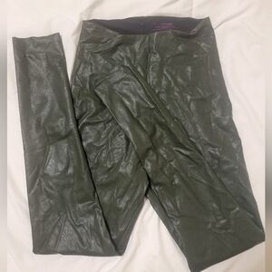 Commando Olive Green Leggings